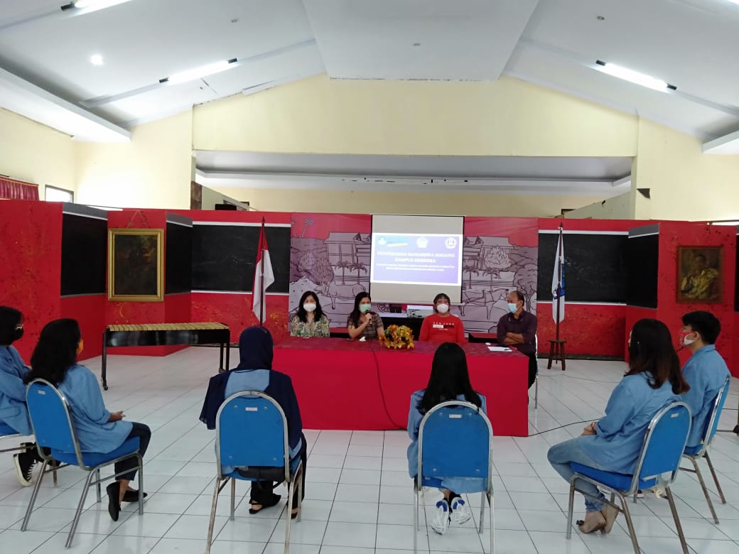 Mahasiswa FIB melaksanakan program Kampus Merdeka di Dinas Kebudayaan Sulawesi Utara